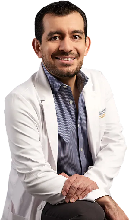 Dr. Michel Hernández, especialista en cáncer de colon en CDMX